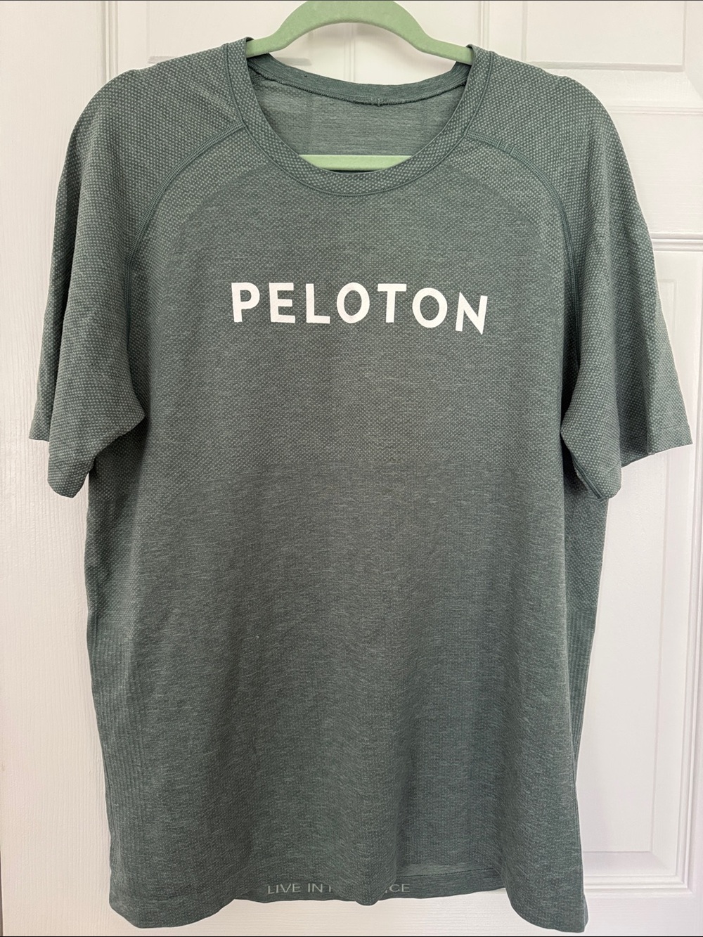 Peloton Lululemon Men’s Size Large